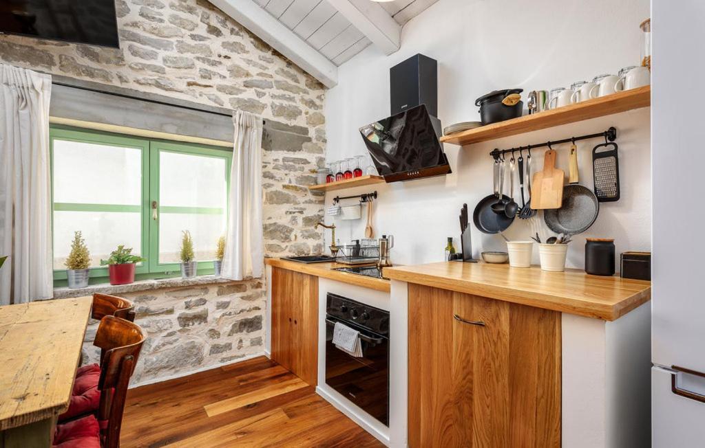 Ema Apartman Buzet Kültér fotó