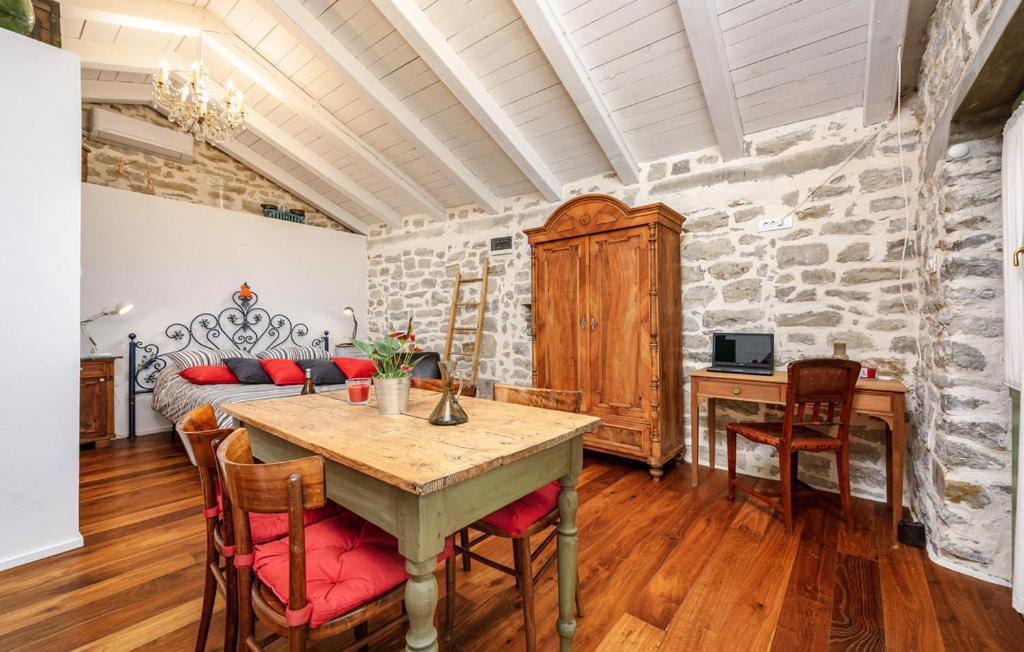 Ema Apartman Buzet Kültér fotó